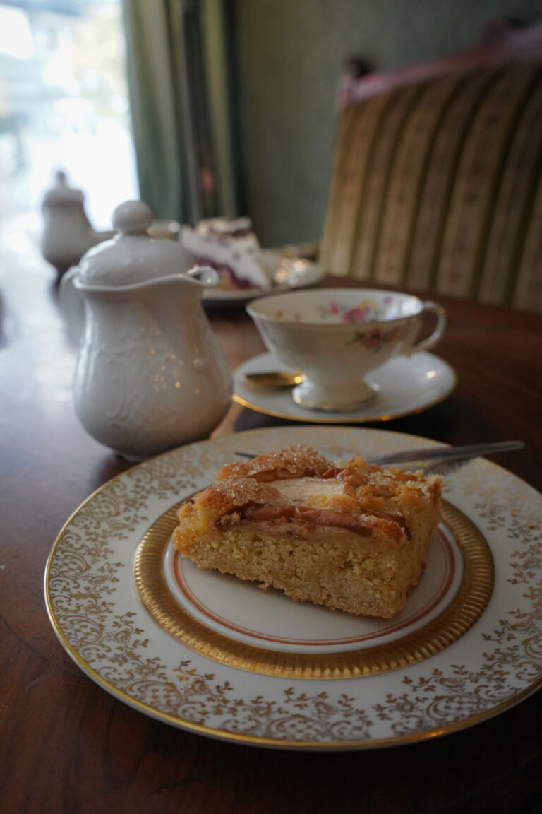 Café & Kuchen