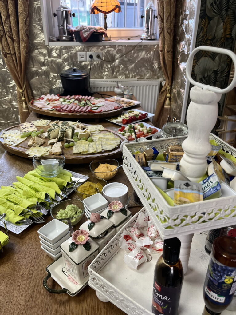 Frühstücksbuffet im Café Allerlei in Uslar